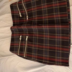 Forever 21 Plaid Mini Skirt with Zipper Details Size S